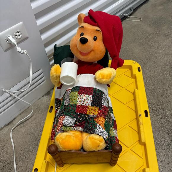 Vintage Disney Christmas Winnie The Pooh in Bed Animated *Sings - Picture 1 of 6